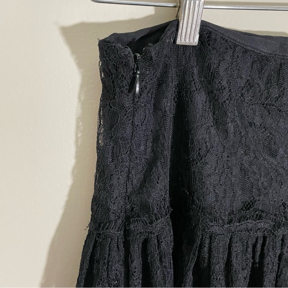 Ralph Lauren Rugby Mesh & Lace Tiered Mini Skirt - Picture 4 of 7